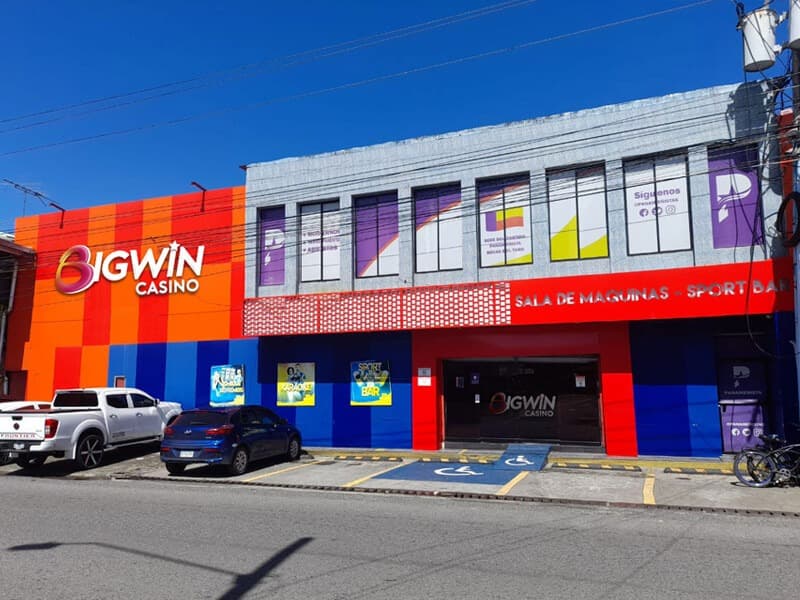 Fachada Big Win Changuinola