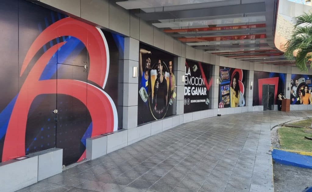 Fachada Big Win Colon Centro